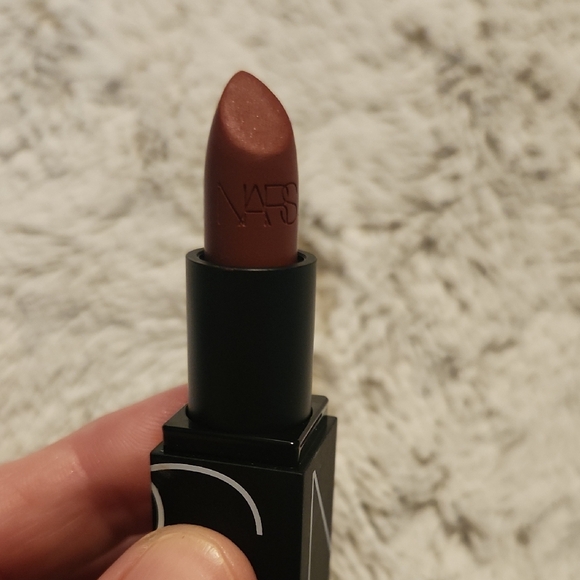 NARS Gold and Brown Lip Balm and Gloss Collection - Picture 10 of 13